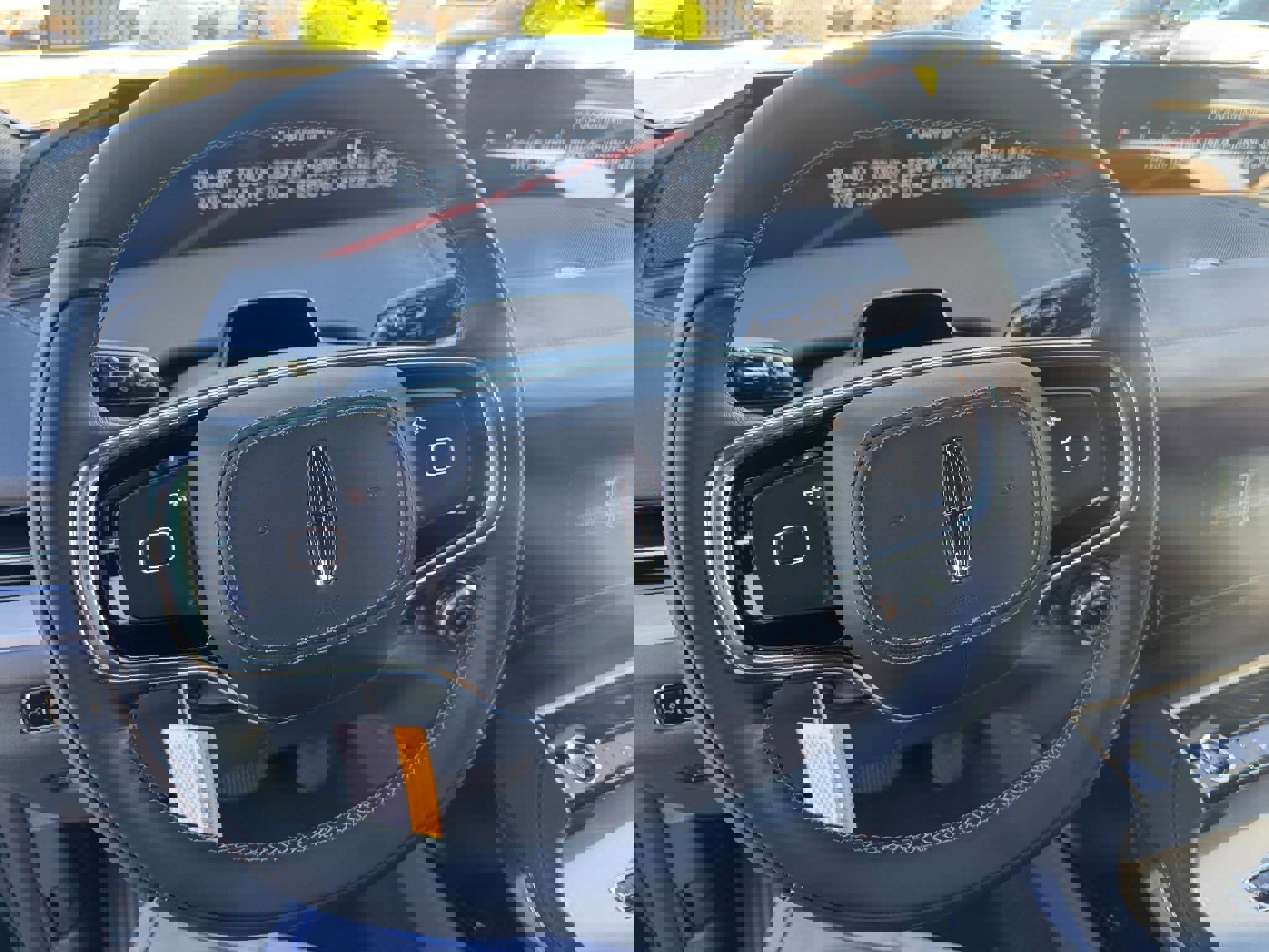 New 2025 Lincoln Navigator Reserve w/ Jet Appearance Package image 17