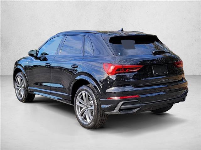 Certified 2025 Audi Q3 2.0T Premium w/ Black Optic Sport Package image 8