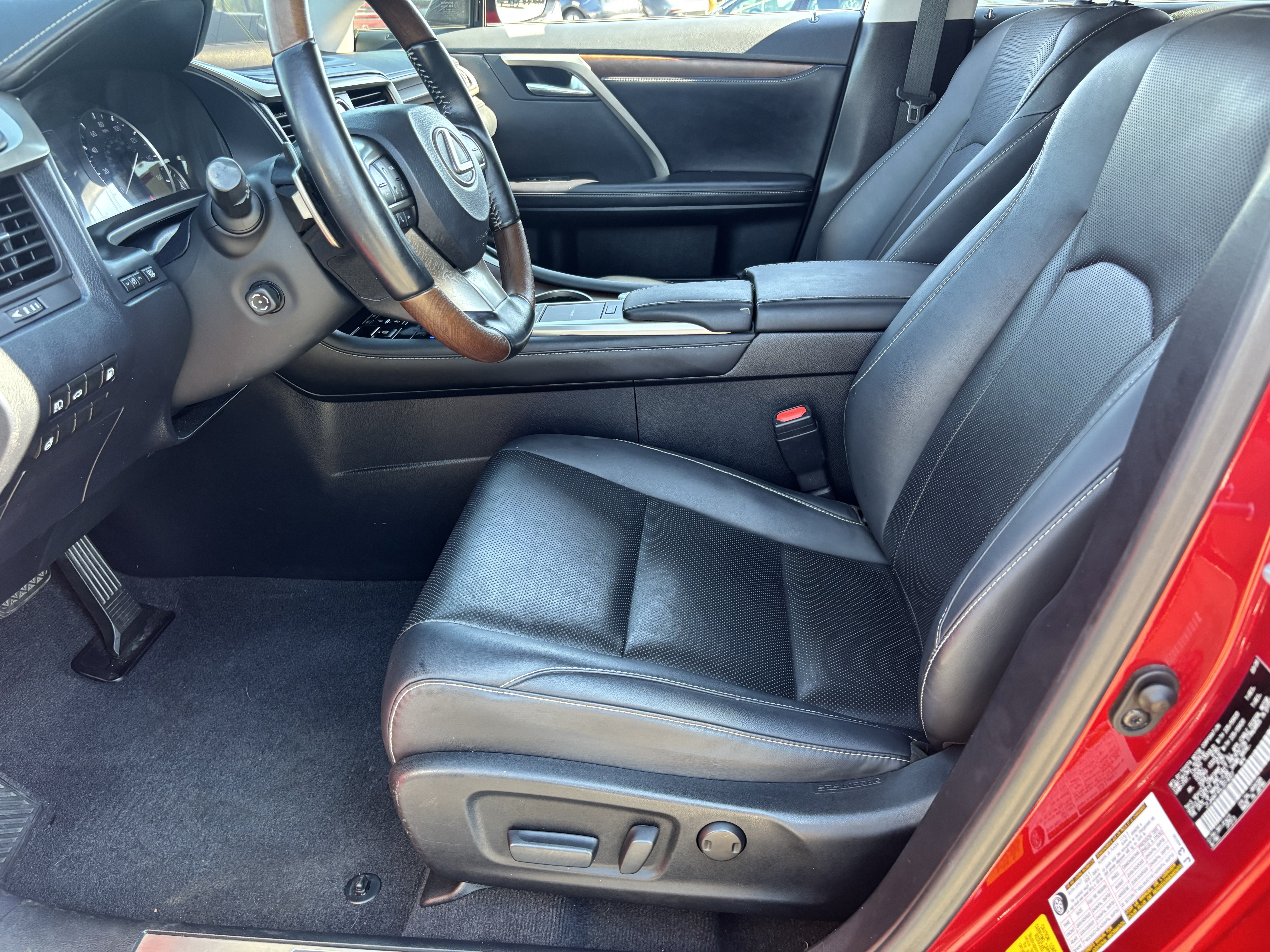 Used 2020 Lexus RX 450hL AWD w/ Premium Package image 18