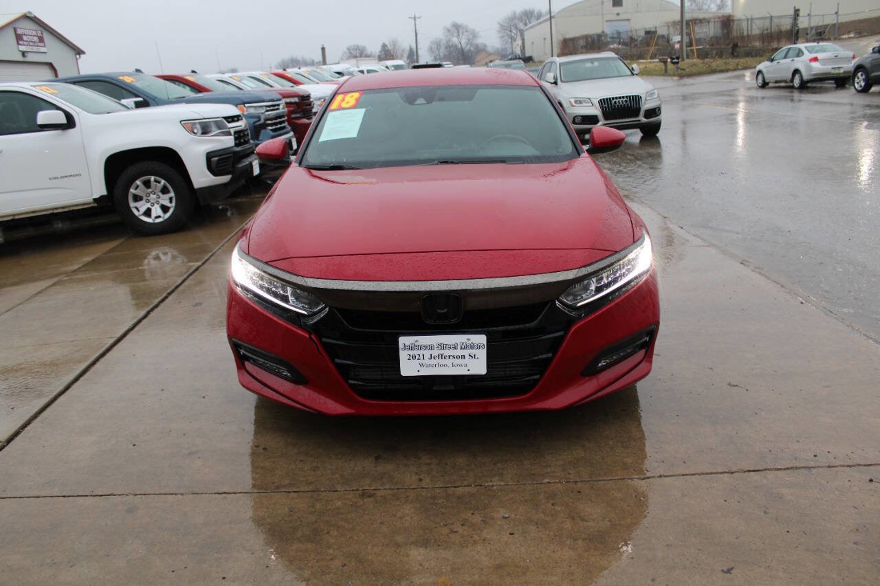 Used 2018 Honda Accord Sport image 2