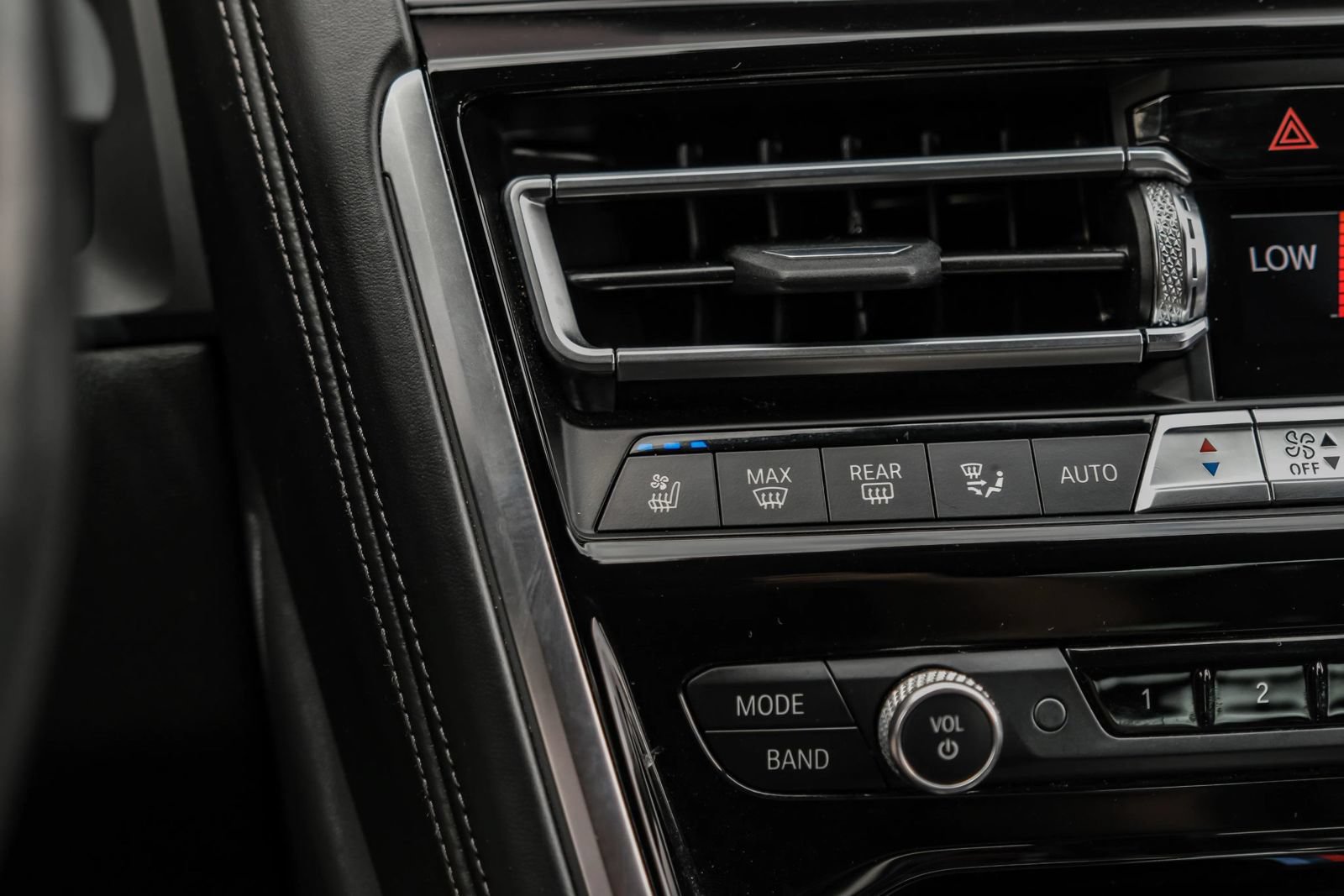 Used 2022 BMW M8 Gran Coupe xDrive Competition w/ M Carbon Exterior Package AWD/4WD image 28