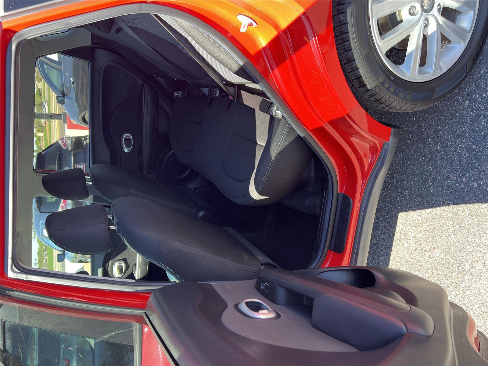 Used 2017 Kia Soul + FWD image 15