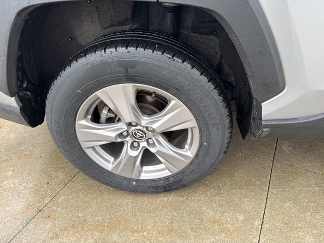 Used 2025 Toyota RAV4 XLE image 10