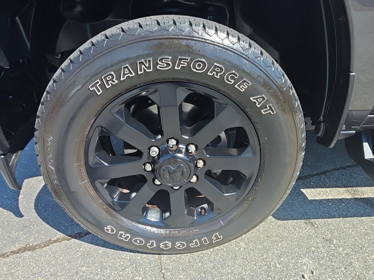 Used 2024 RAM 3500 Big Horn w/ Night Edition AWD/4WD image 24