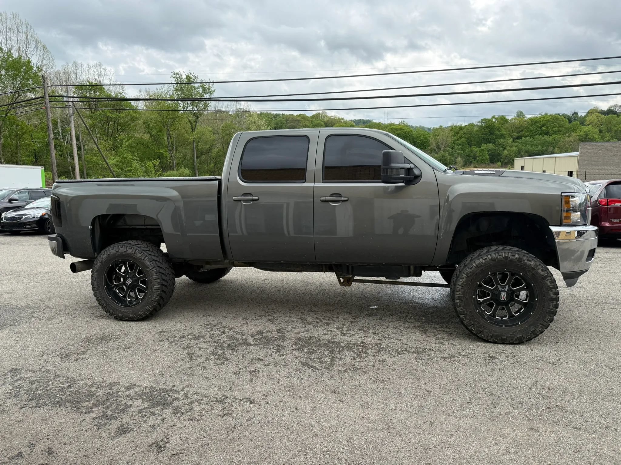 Used 2011 Chevrolet Silverado 3500 LTZ w/ Suspension Package, Off-Road AWD/4WD image 4