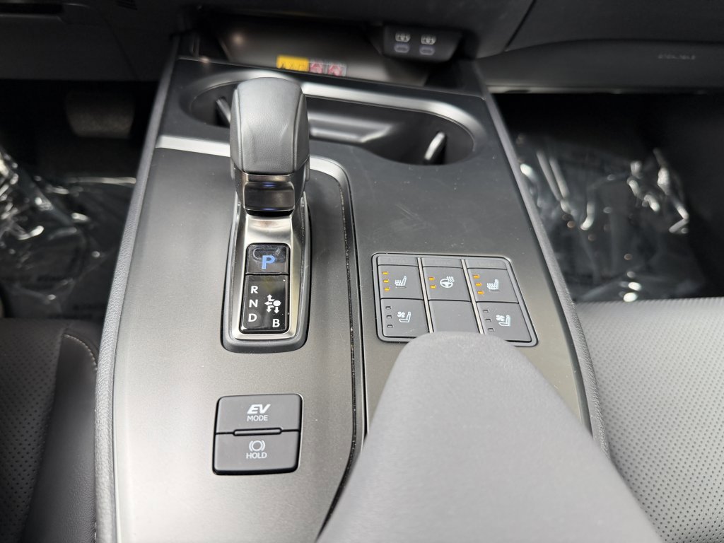 Used 2025 Lexus UX 300h AWD w/ Accessory Package (Z1) image 25