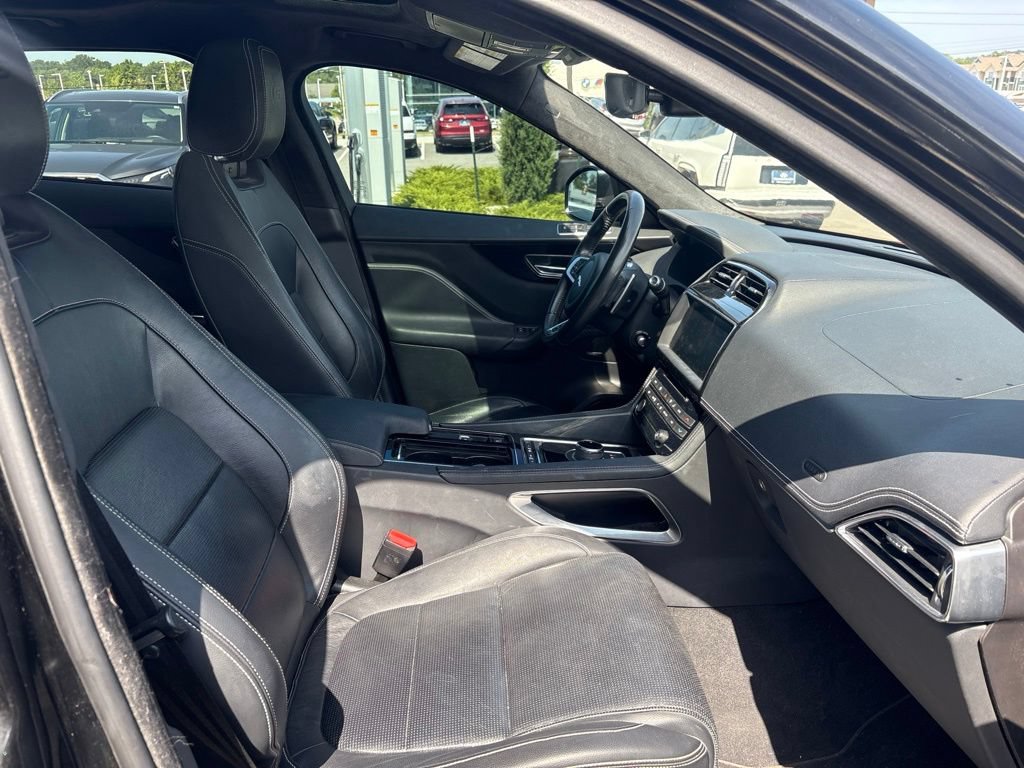 Used 2020 Jaguar F-PACE S AWD/4WD image 22
