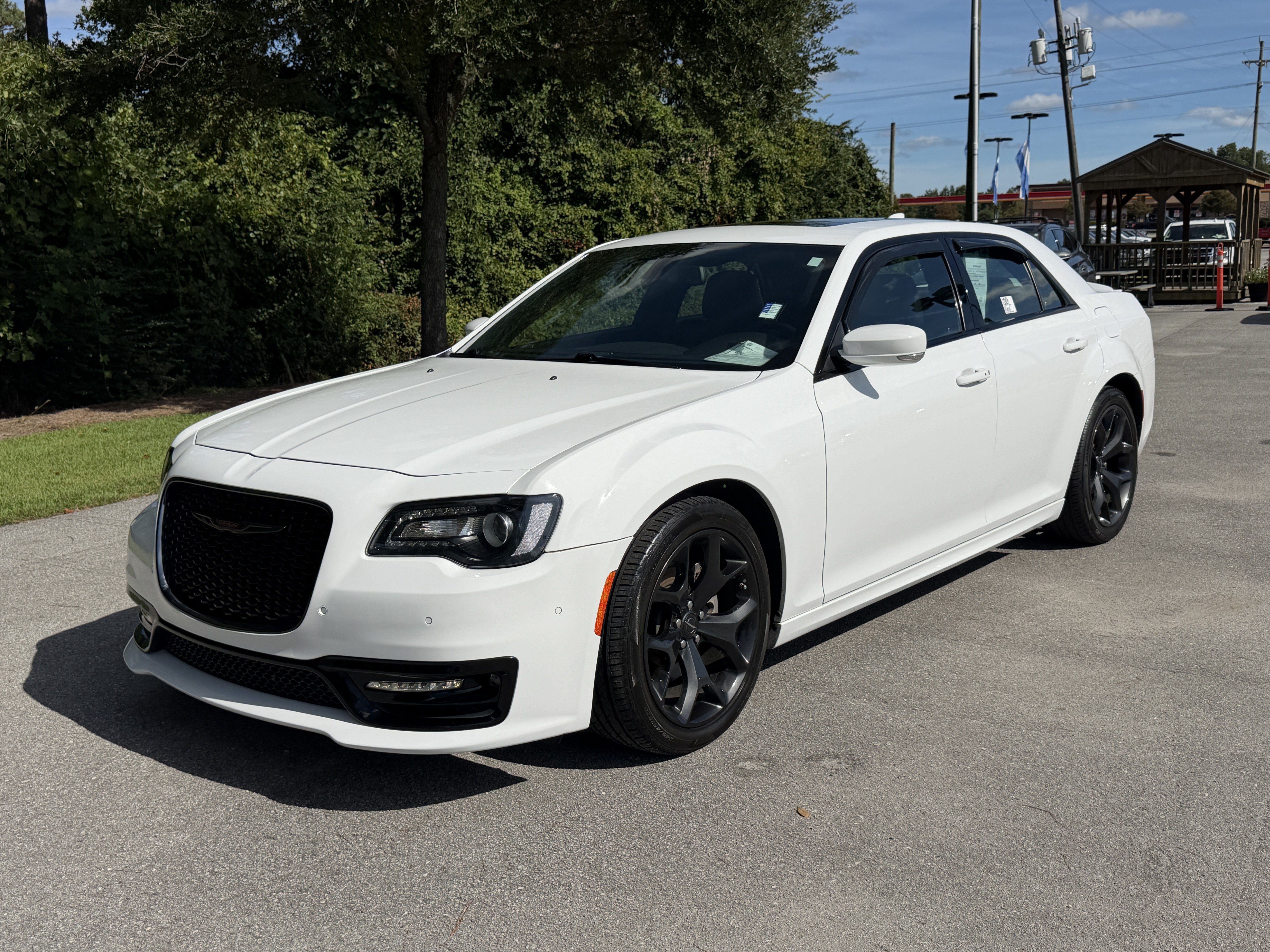 Used 2022 Chrysler 300 S RWD image 36