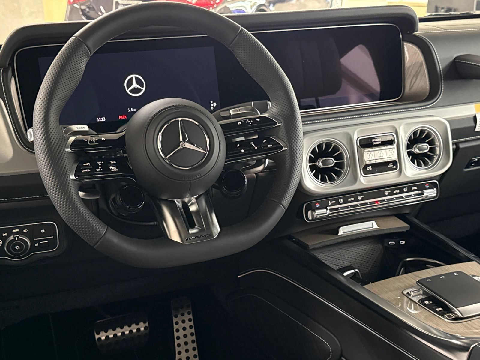 New 2027 Mercedes-Benz G 63 AMG 4MATIC image 17