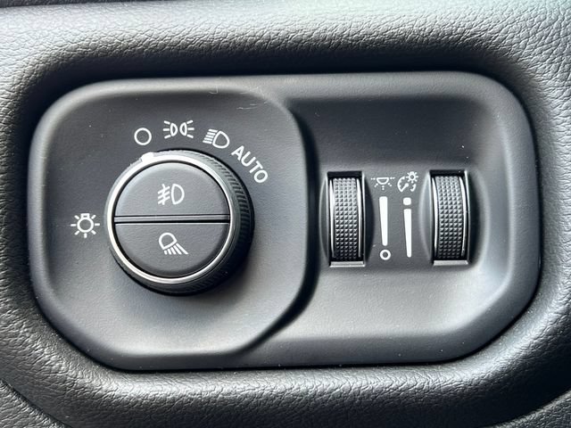 Used 2025 RAM 1500 Laramie w/ Sport Appearance Package AWD/4WD image 22