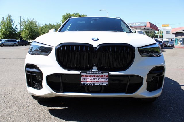 Used 2022 BMW X5 xDrive40i w/ M Sport Package image 9