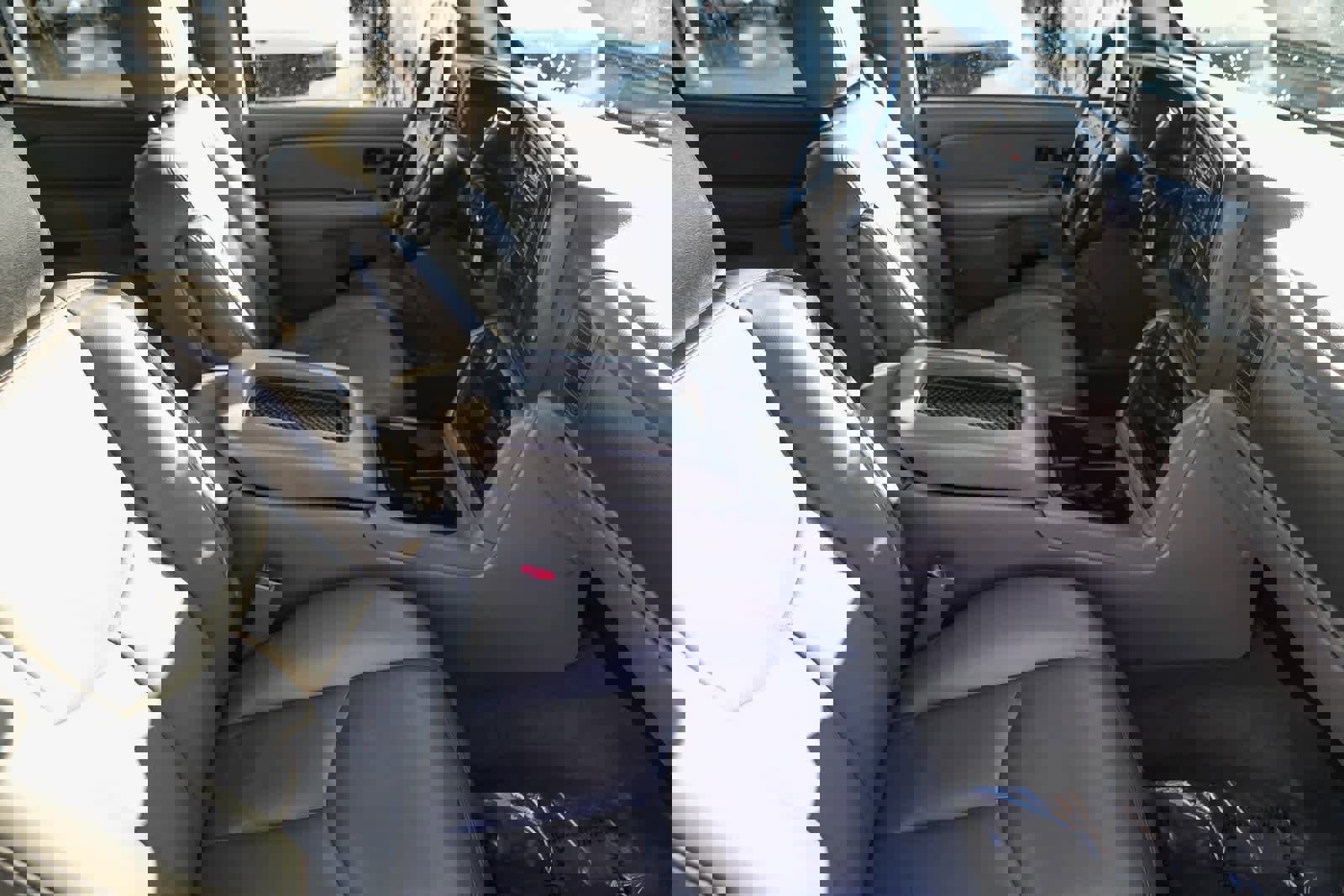 Used 2005 Chevrolet Avalanche Z71 w/ Sun And Sound Package image 14