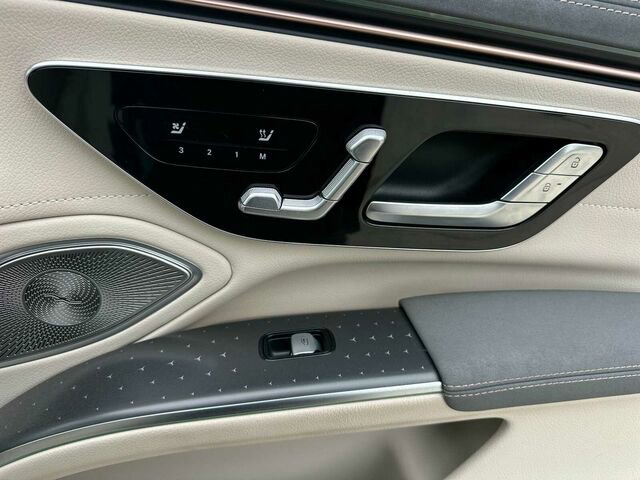 Used 2022 Mercedes-Benz EQS 450+ Sedan image 20