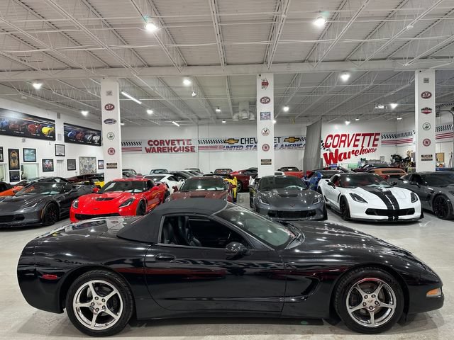 Used 2004 Chevrolet Corvette Convertible w/ Preferred Equipment Group RWD image 5