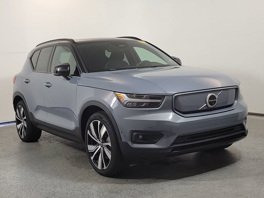 Used 2022 Volvo XC40 P8 Recharge Ultimate