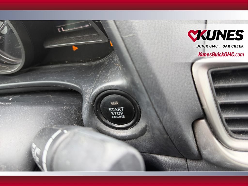 Used 2018 MAZDA MAZDA3 Touring FWD image 31