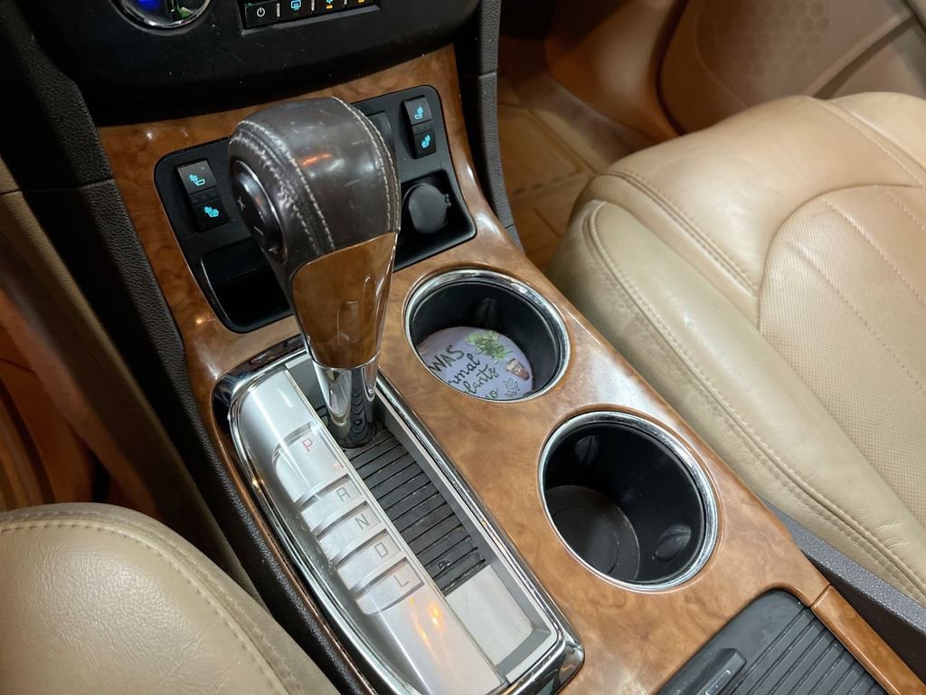 Used 2008 Buick Enclave CXL w/ Entertainment Package #1 AWD/4WD image 16