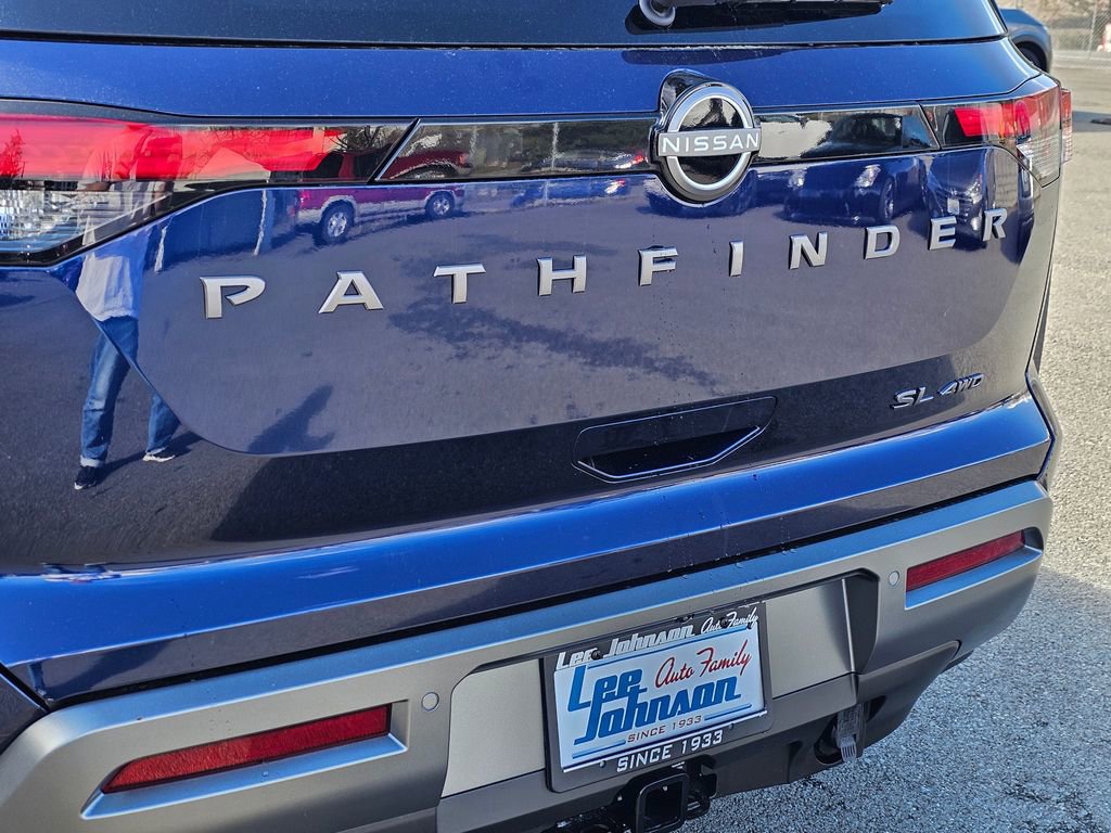 New 2026 Nissan Pathfinder SL w/ SL Premium Package (P04) image 25