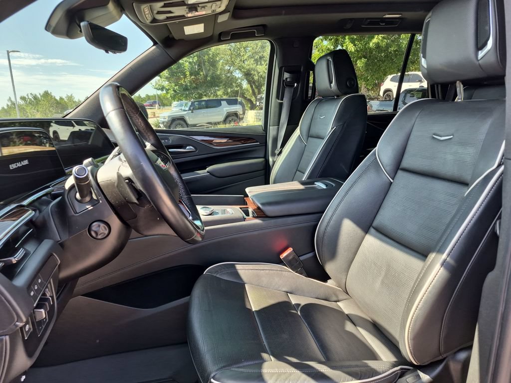 Used 2022 Cadillac Escalade Premium Luxury w/ Performance Package RWD image 22