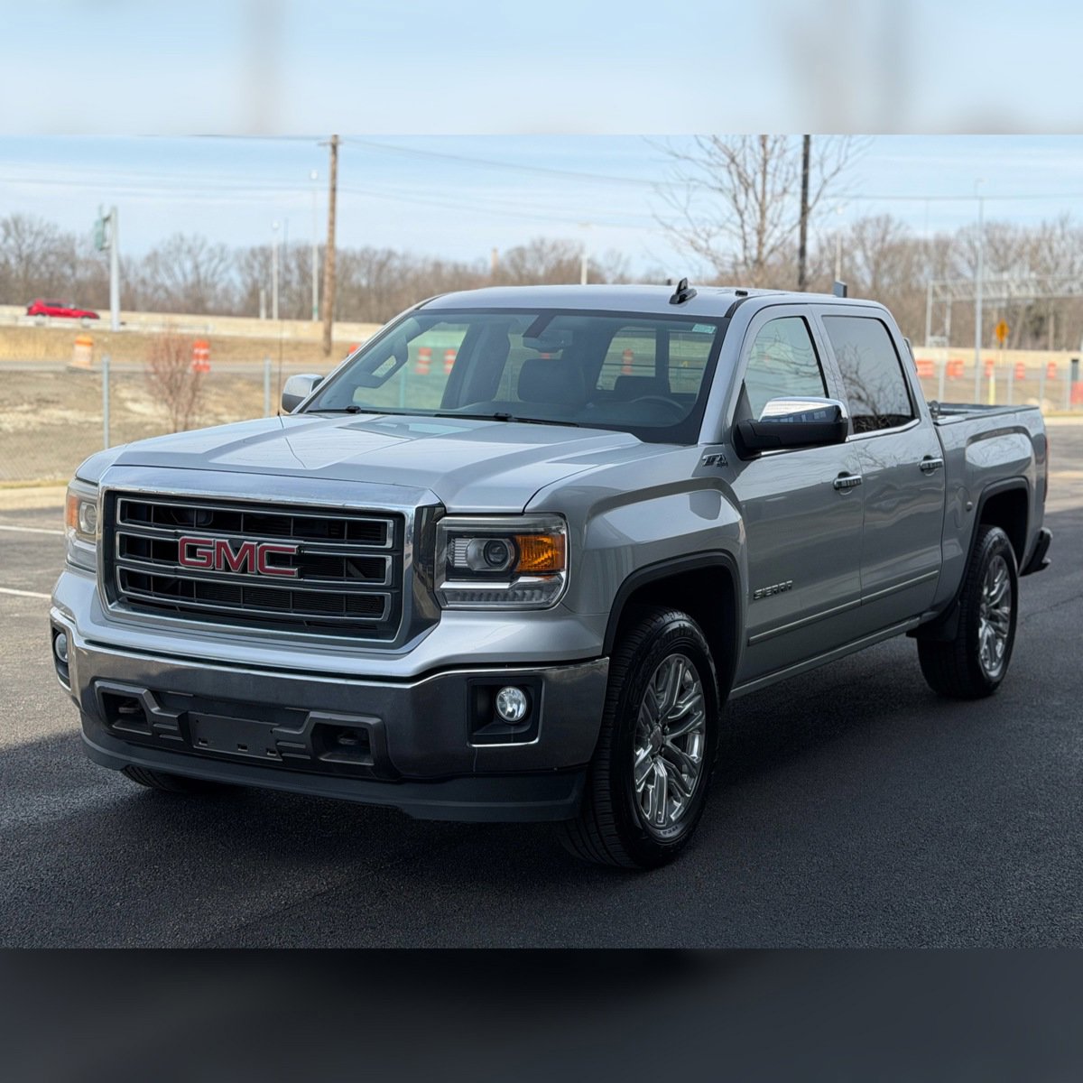 Used 2014 GMC Sierra 1500 SLT w/ Suspension Package, Off-Road image 4