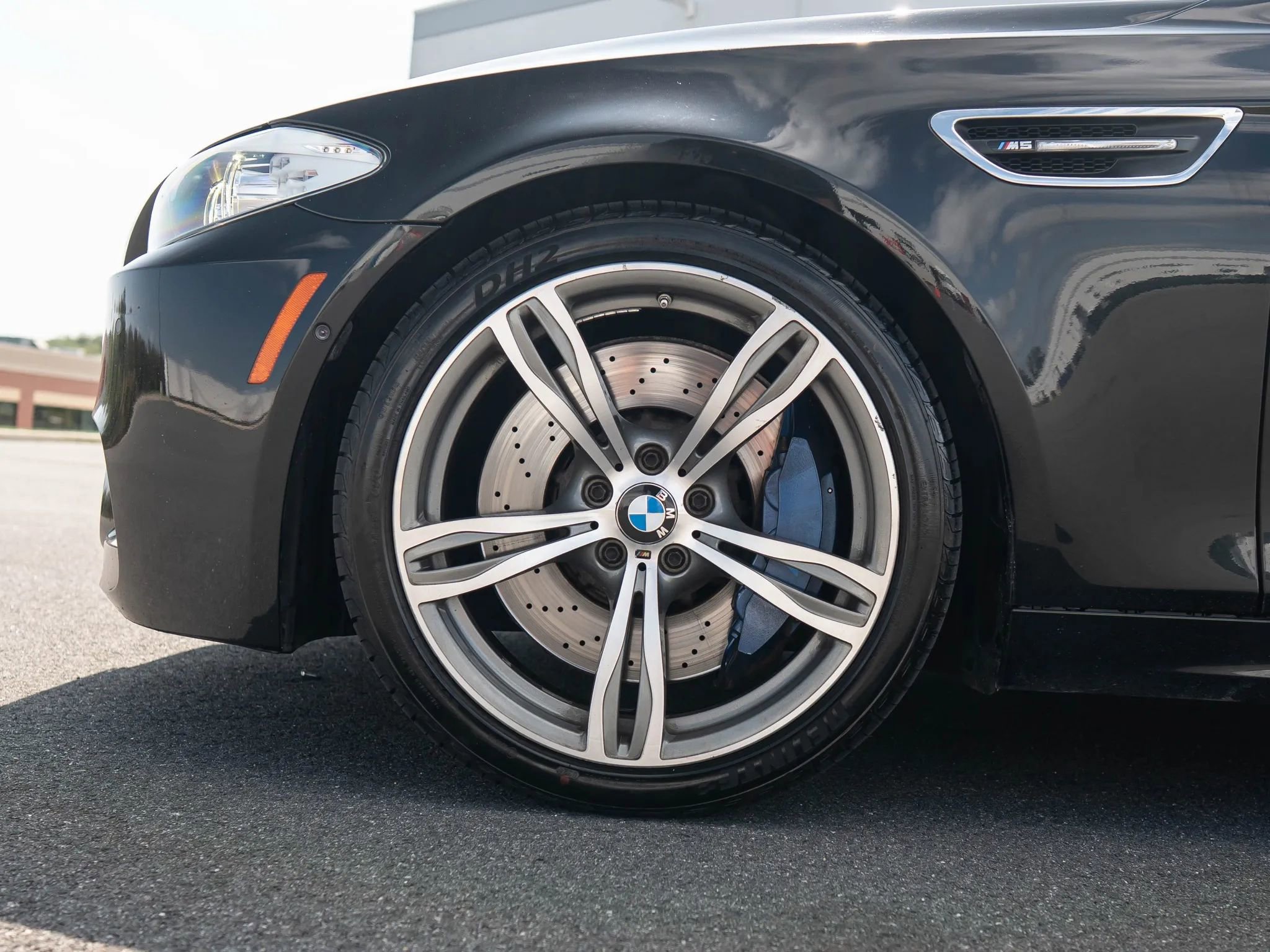 Used 2013 BMW M5 w/ Executive Pkg image 14