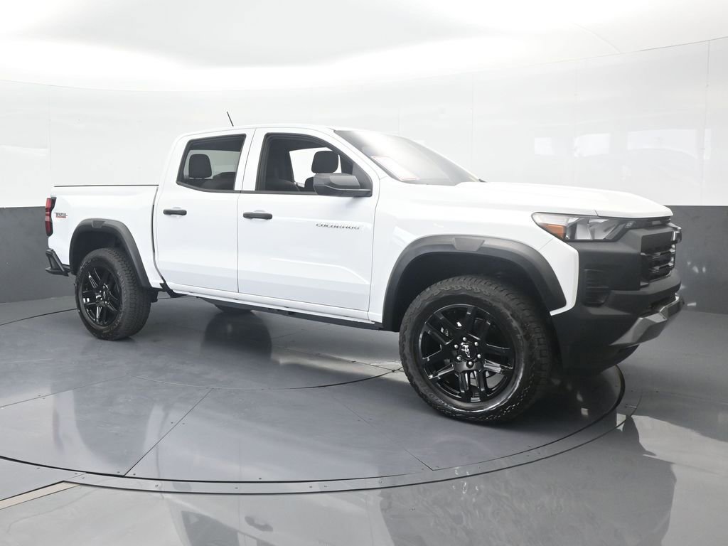 Used 2024 Chevrolet Colorado Trail Boss image 8