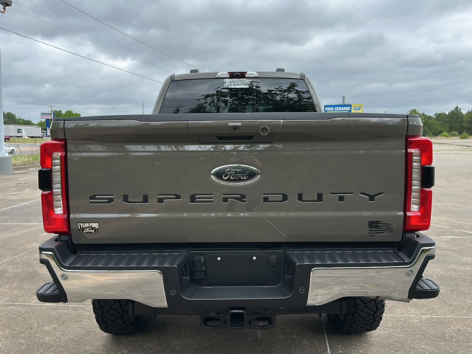 Used 2026 Ford F250 Lariat w/ Lariat Premium Package image 9