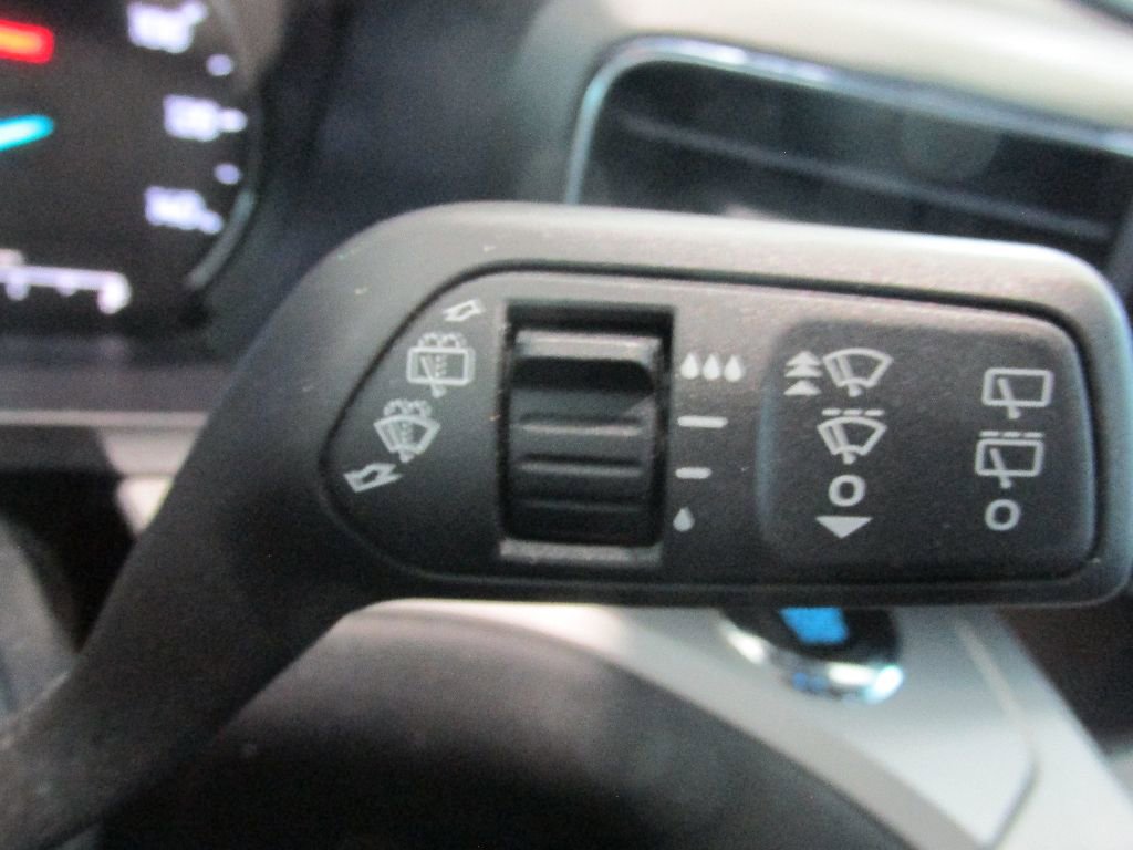 Used 2024 Ford Explorer XLT w/ Equipment Group 202A image 17