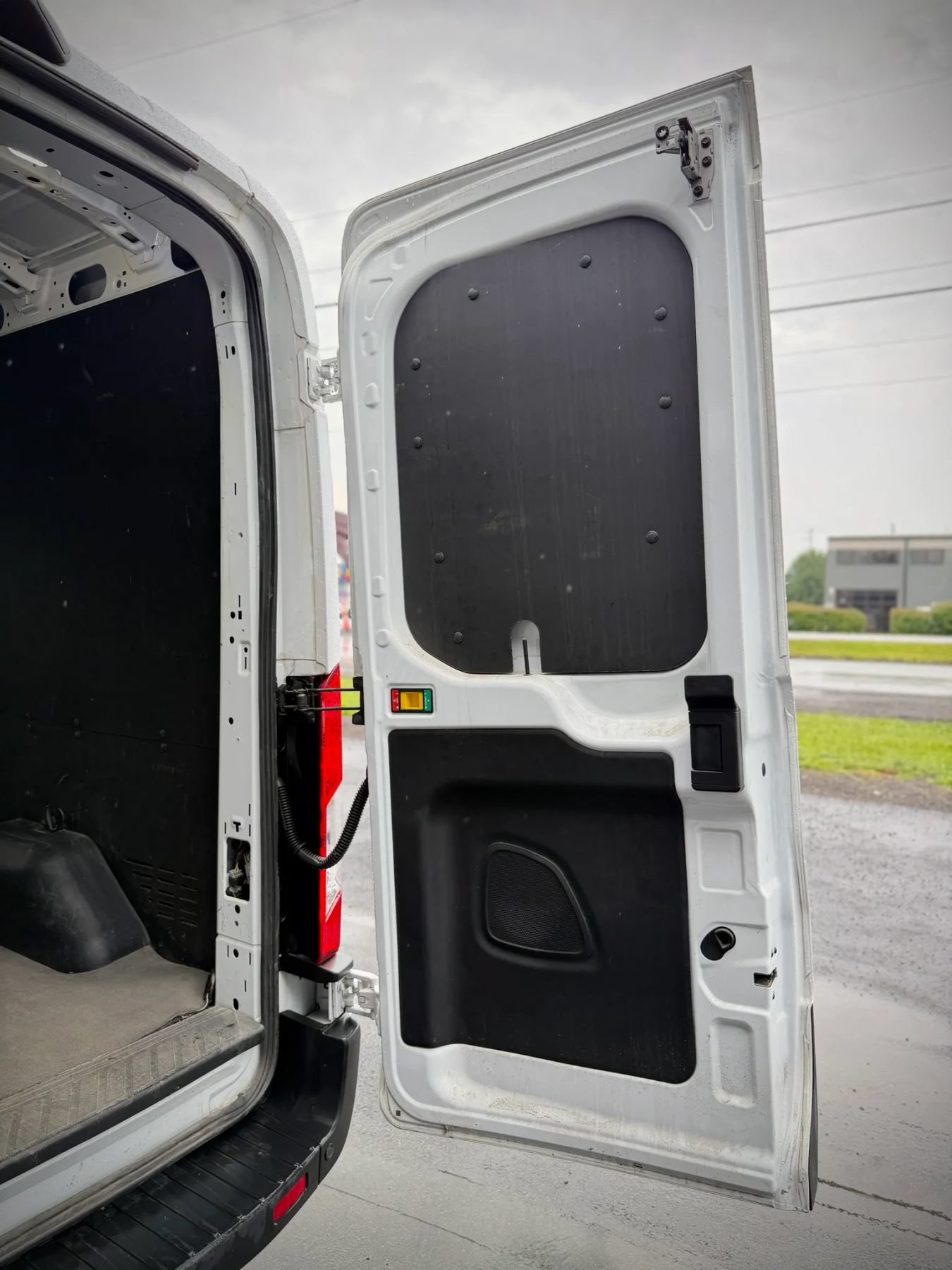 Used 2022 Ford Transit 250 Medium Roof w/ Interior Upgrade Package RWD image 24