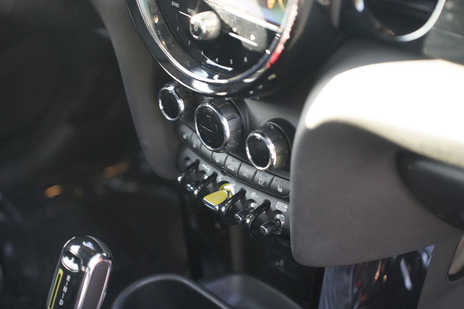 Used 2024 MINI Cooper SE FWD image 23