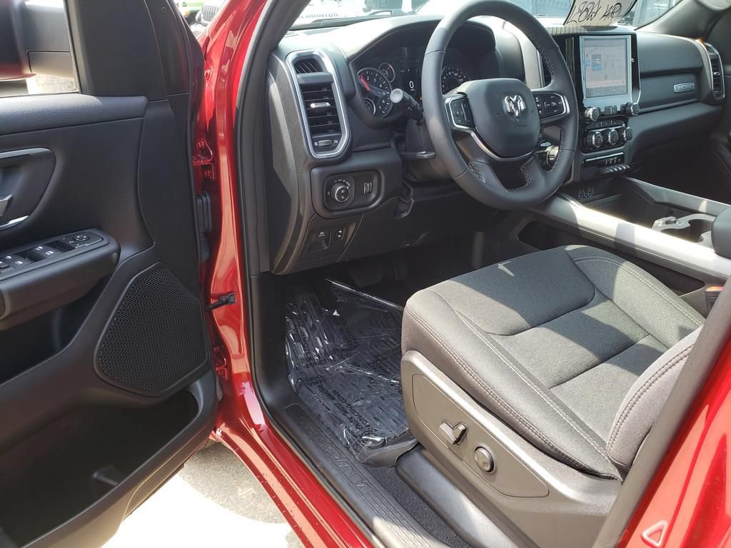 New 2026 RAM 1500 Big Horn AWD/4WD image 7