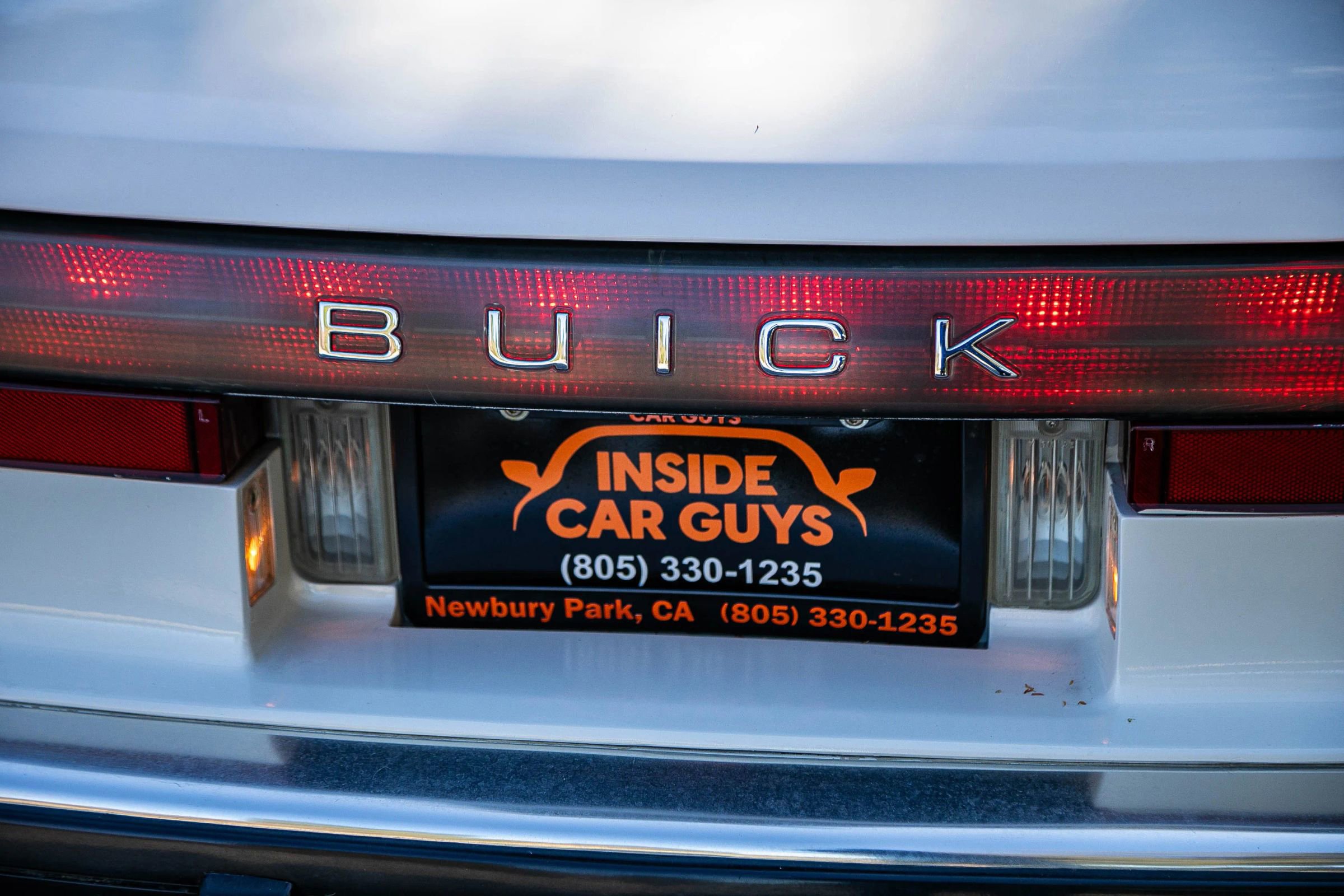 Used 1990 Buick Reatta Convertible FWD image 19