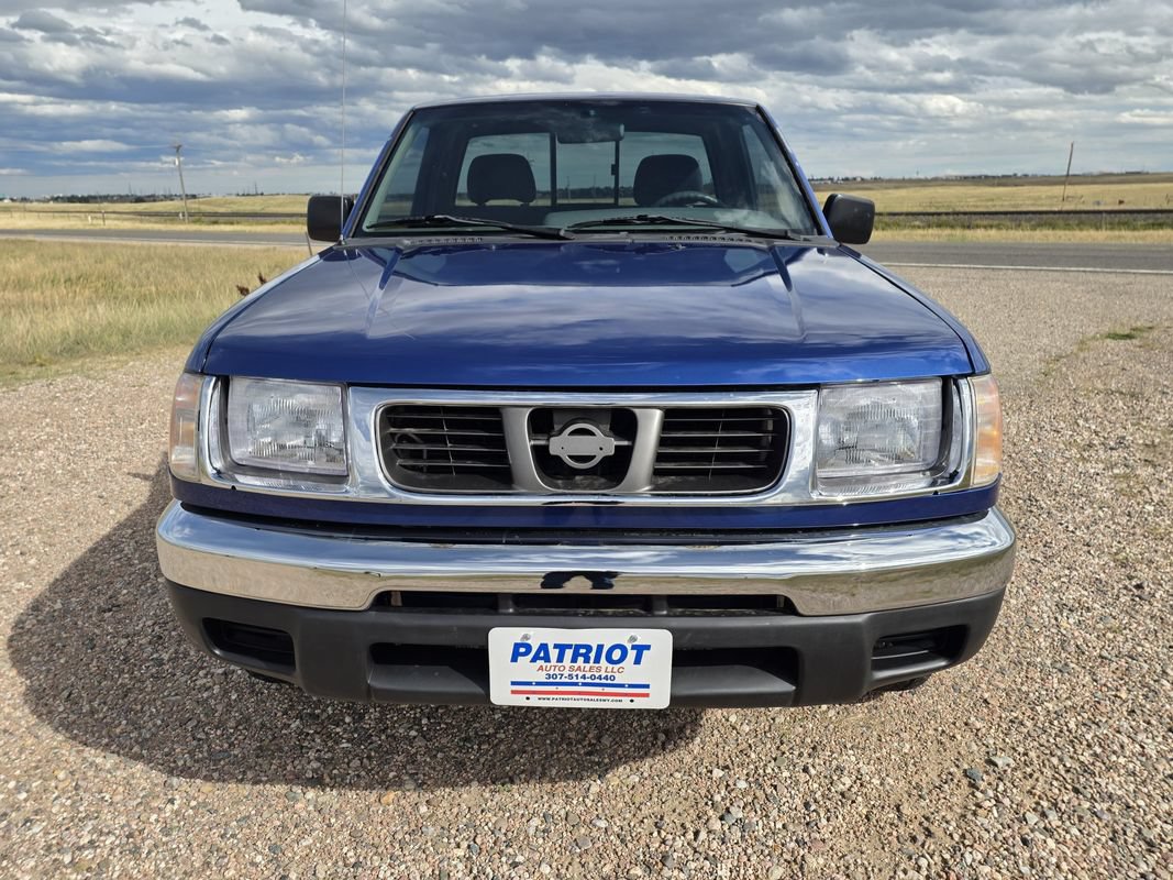 Used 1998 Nissan Frontier XE AWD/4WD image 8