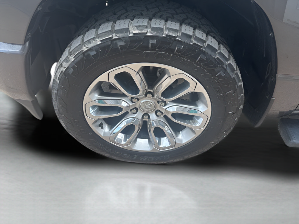 Used 2023 RAM 1500 Laramie AWD/4WD image 22