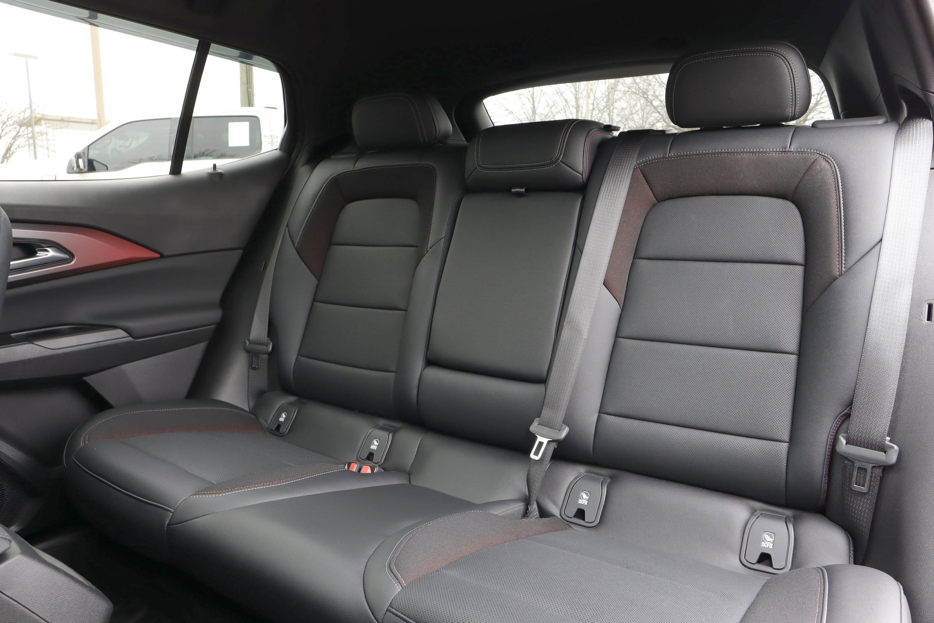 Used 2025 Chevrolet Equinox EV RS w/ Convenience Package II image 9