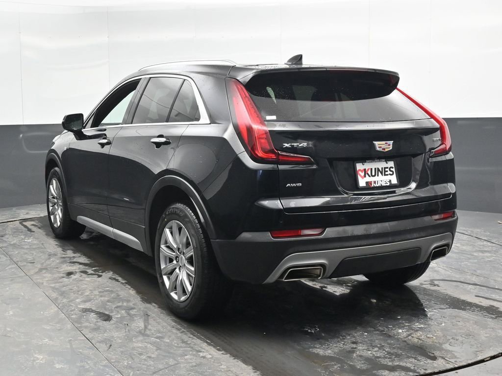 Used 2023 Cadillac XT4 Premium Luxury image 11