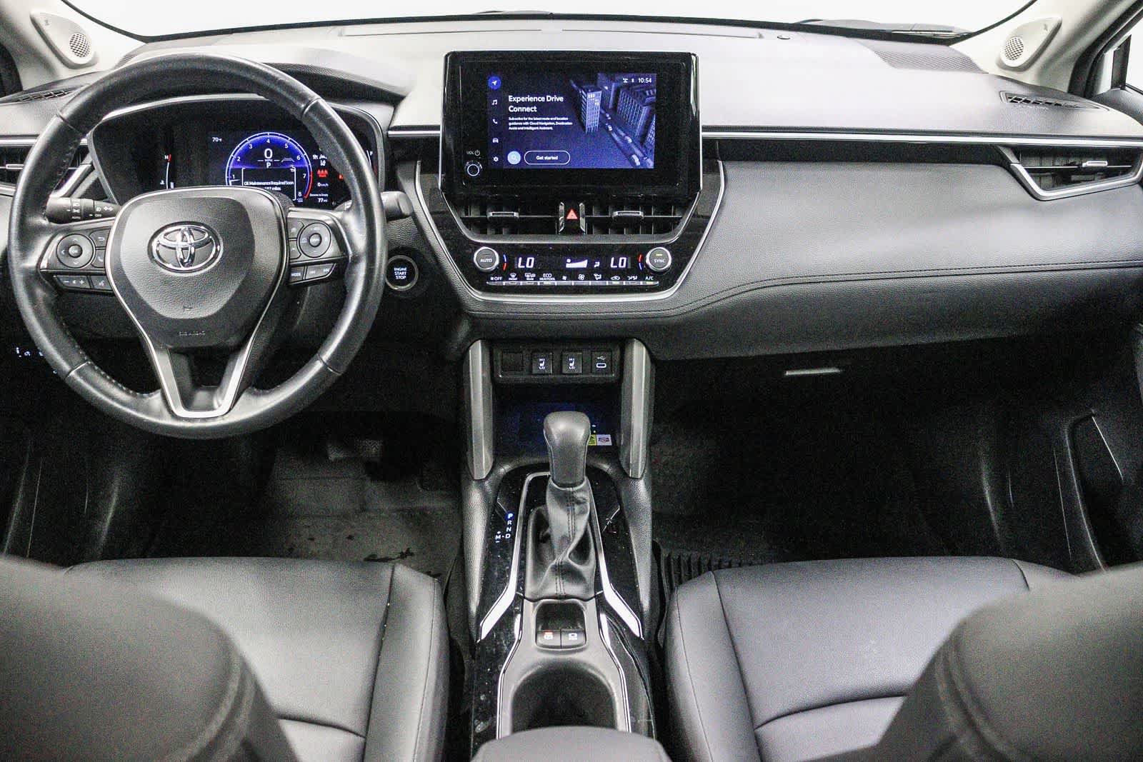 Used 2023 Toyota Corolla Cross XLE w/ Convenience Package FWD image 15