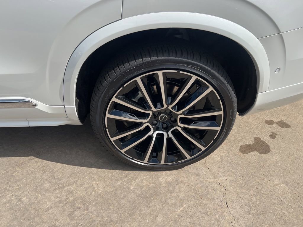 New 2026 Volvo XC90 B6 Plus w/ Protection Package Premier image 11