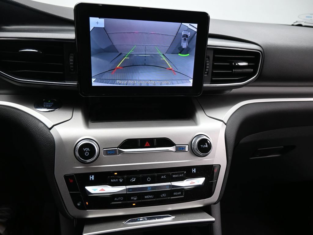 Certified 2021 Ford Explorer XLT RWD image 14
