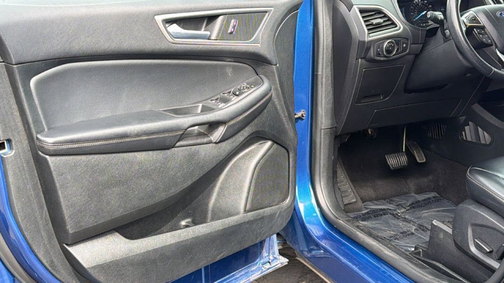Used 2024 Ford Edge SEL AWD/4WD image 23