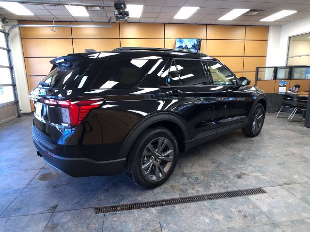 New 2027 Ford Explorer Active w/ Active Comfort Package AWD/4WD image 7