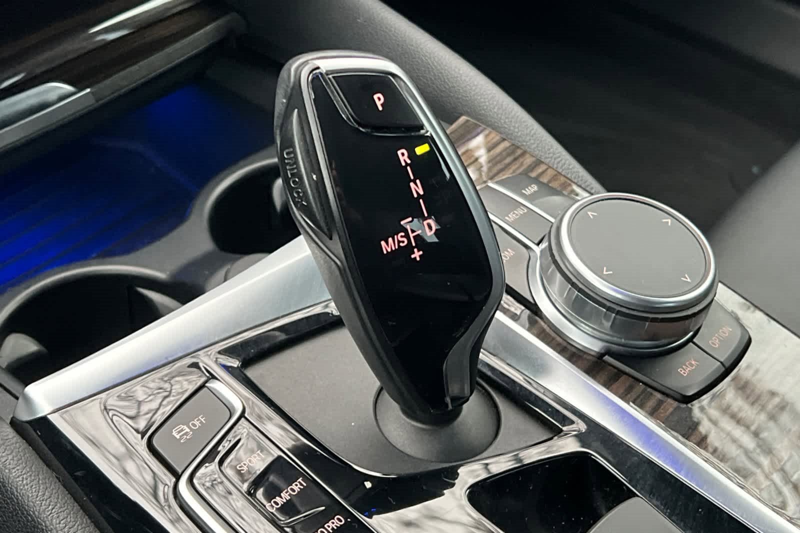 Used 2019 BMW 530i w/ Convenience Package image 21