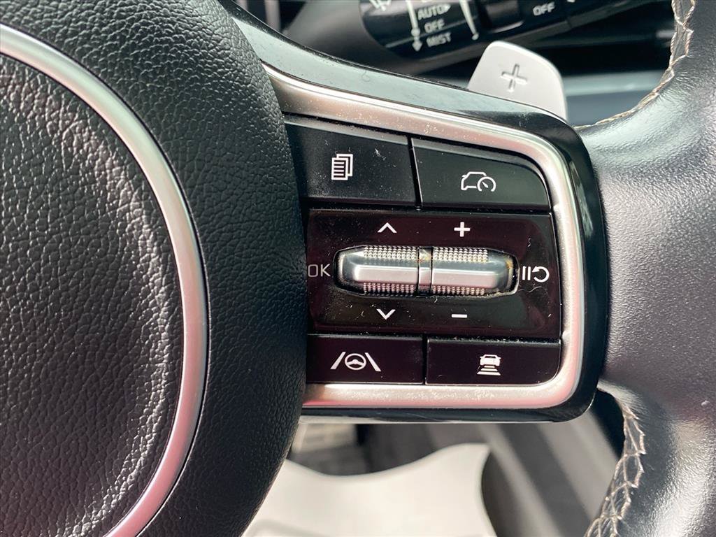 Certified 2025 Kia Sorento SX Prestige AWD/4WD image 18