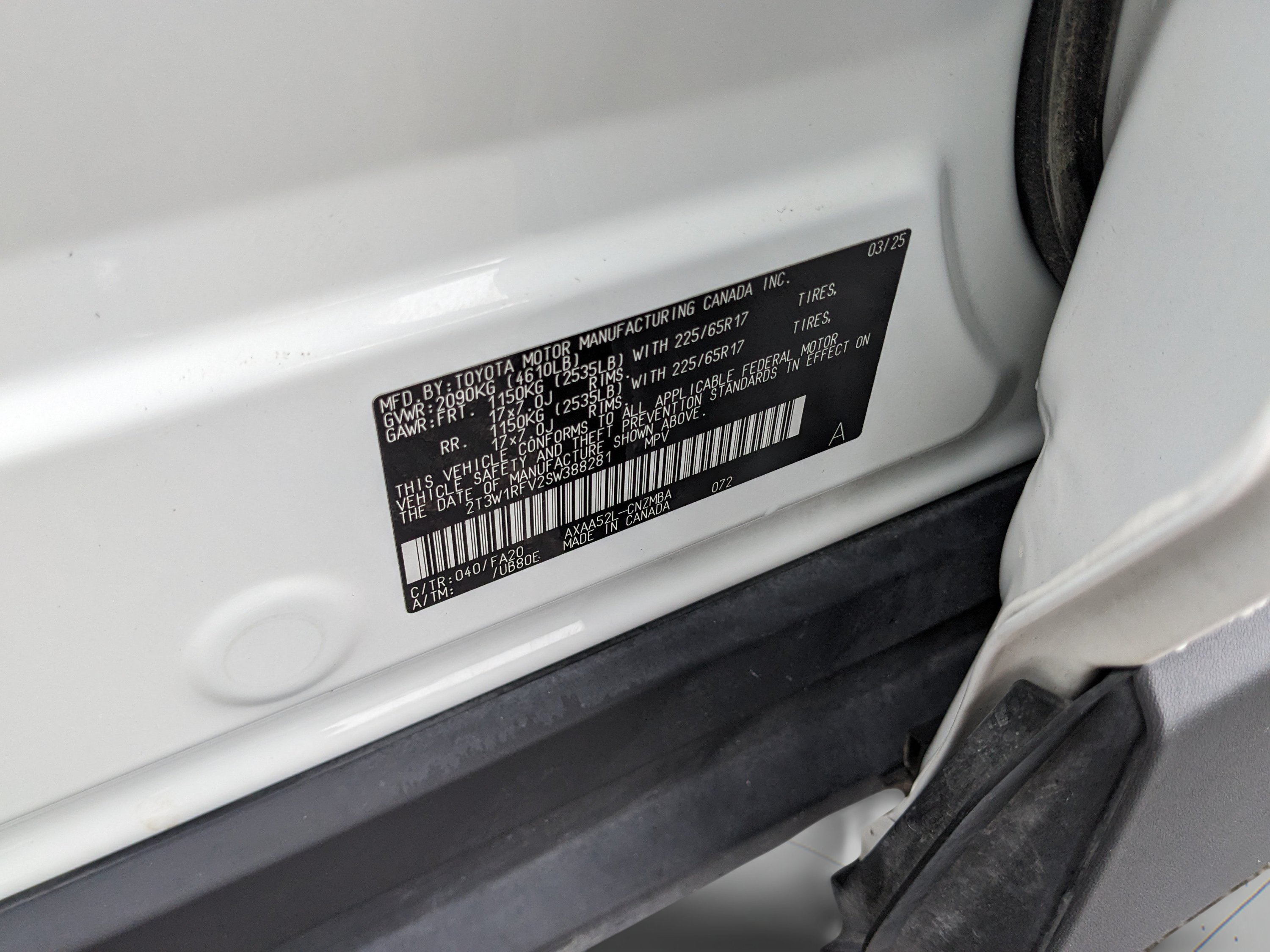 Used 2025 Toyota RAV4 XLE FWD image 42