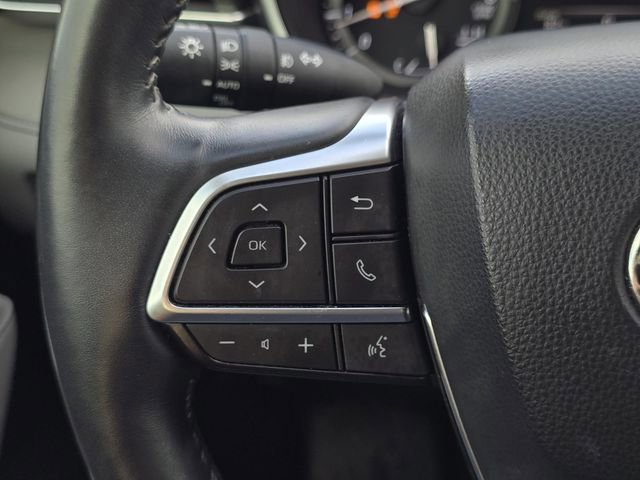 Used 2020 Toyota Highlander Limited image 11
