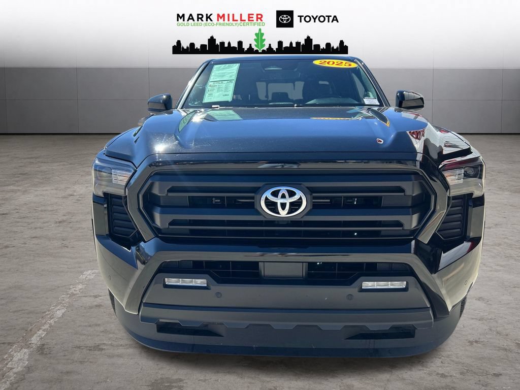 Certified 2025 Toyota Tacoma SR5 AWD/4WD image 9