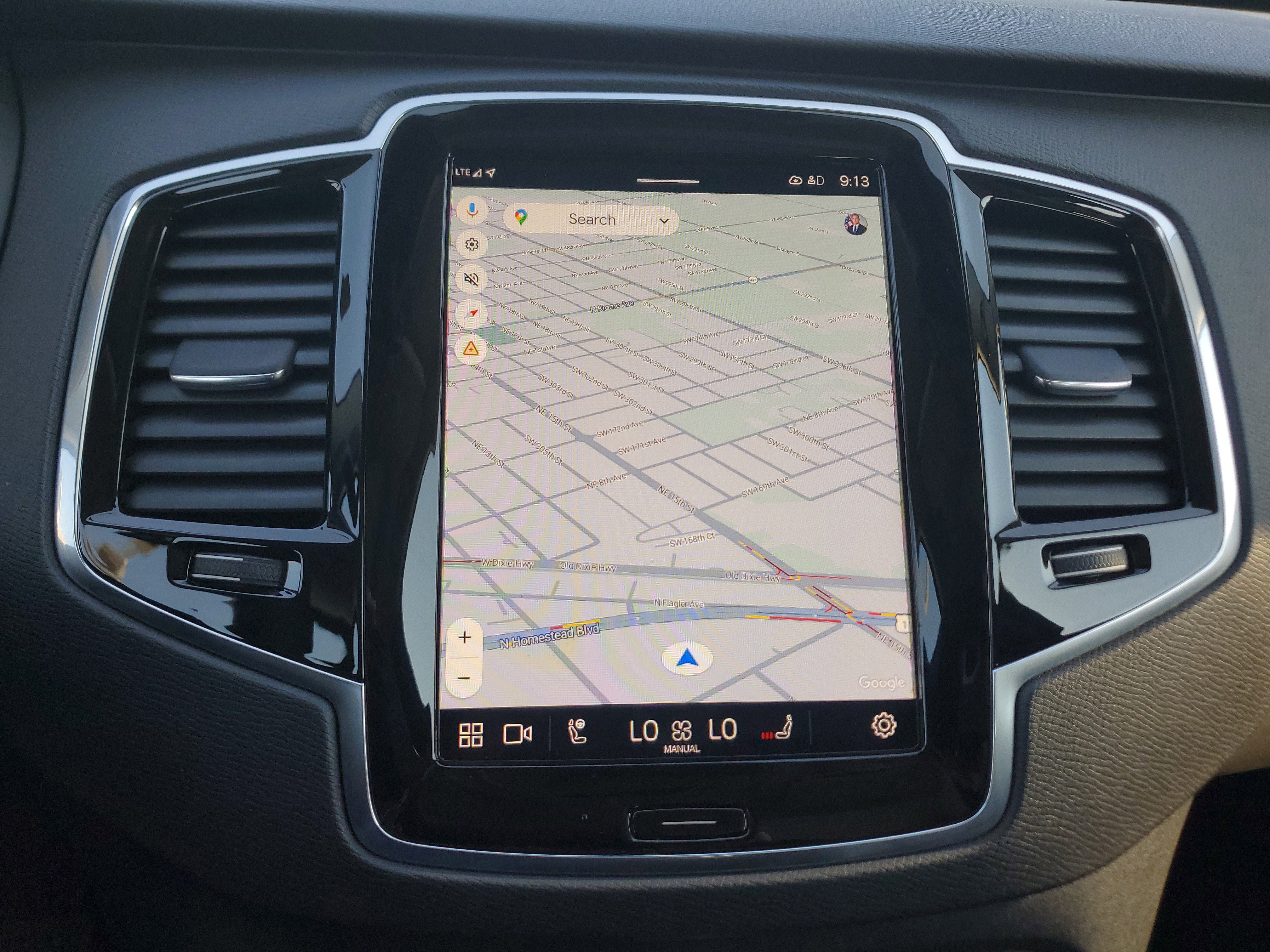 Used 2023 Volvo XC90 B6 Plus w/ Protection Package Premier image 10