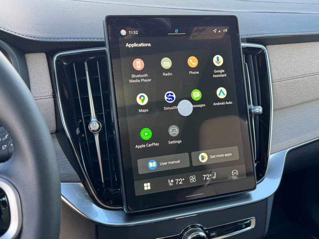 New 2026 Volvo XC90 B5 Plus w/ Protection Package Premier image 28