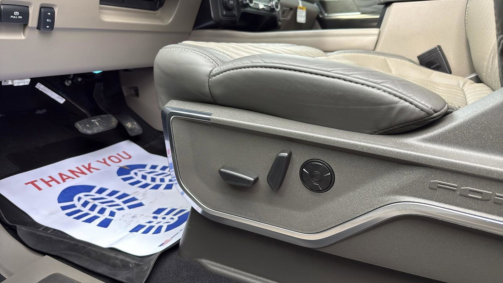 Used 2026 Ford F350 Platinum w/ Platinum Plus Package image 11