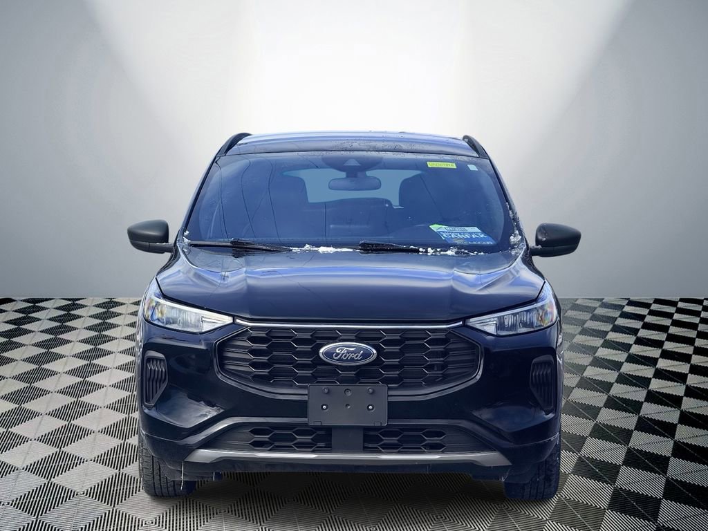 Used 2024 Ford Escape ST-Line image 2